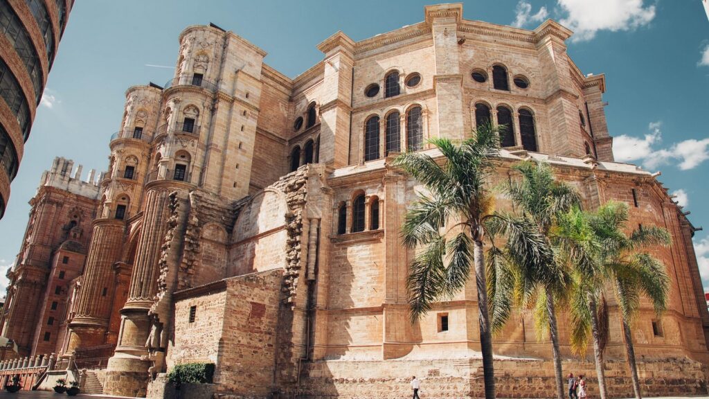 Iglesia de San Julián de los Prados en Oviedo